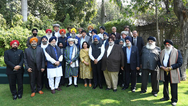 PM Modi meets members of Afghan Sikh, Hindu communities