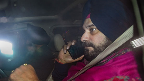 1988 Road rage case: Trouble for Navjot Singh Sidhu as SC to hear review plea today