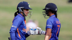 Harmanpreet does well when she has her back to the wall: Smriti