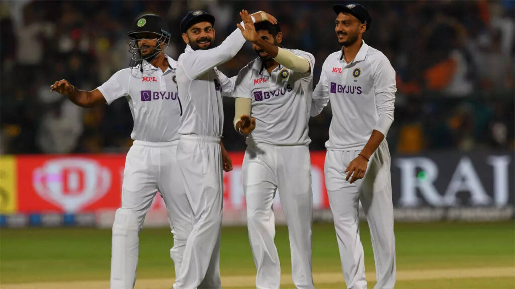 2nd Test: Shreyas negates spinners with superb 92, pacers put SL on the mat under lights