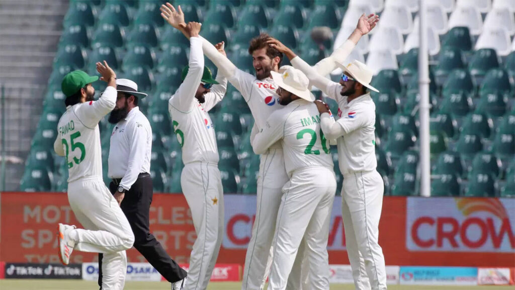 3rd Test: Pakistan fast bowlers Afridi, Naseem put Australia in trouble