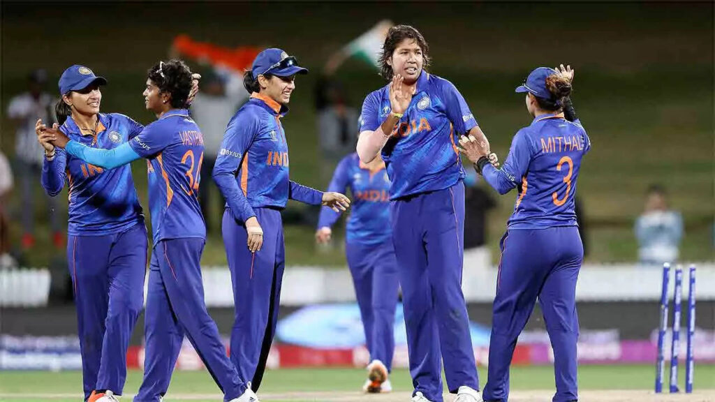 Women's WC: India beat Bangladesh to keep semifinal hopes alive