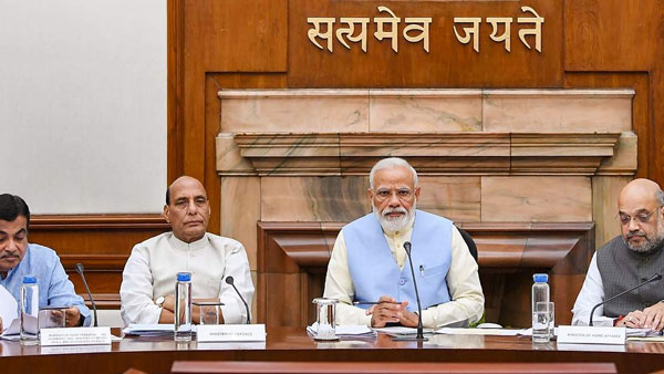 Budget session: PM Modi chairs meeting with senior Ministers, Opposition raises fuel price rise