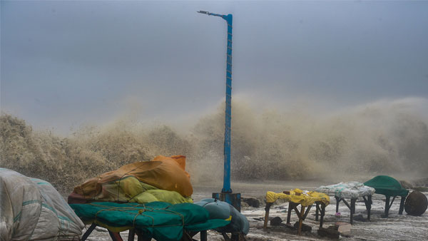 Asani Cyclone Live Tracking: Know Current Location, Speed, Path, Landfall and Latest News Updates