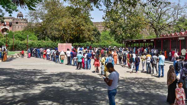 Tickets sold out overnight as Delhi zoo reopens