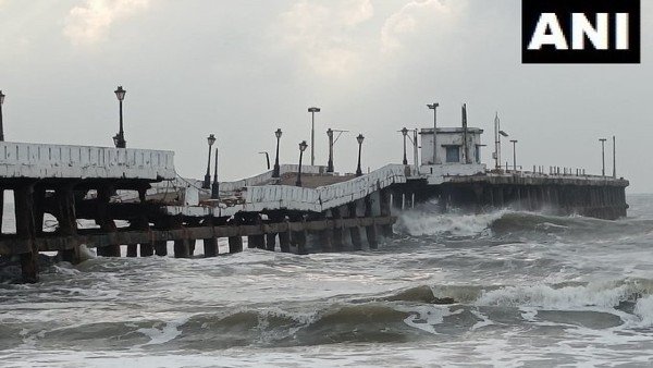 Puducherry: Iconic pier at Rock beach collapses due to high waves following depression over Bay of Bengal