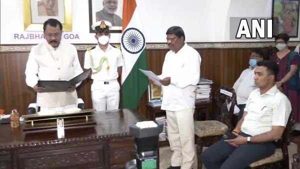 Goa: MLA-elect Ganesh Gaonkar administered oath as pro-tem speaker at Raj Bhavan by the Governor