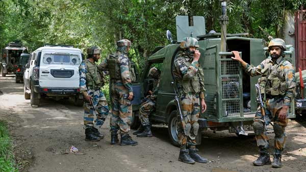 One dead, several others injured in grenade attack at Srinagar’s Amira Kadal market