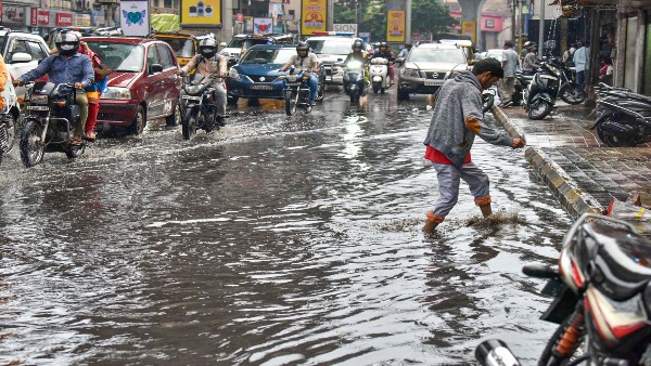 Cyclone Asani nears, low-pressure area over Bay of Bengal likely to intensify into depression today