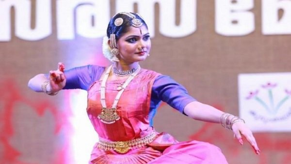 Muslim-born Bharatanatyam exponent barred from performing in Kerala Hindu temple; Shashi Tharoor shocked