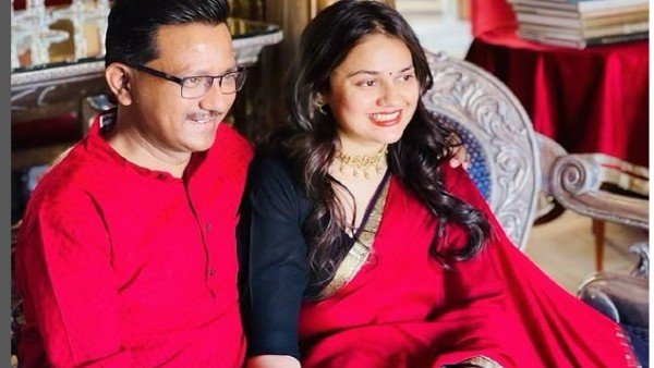 2015 IAS topper Tina Dabi is engaged, set to tie the knot again with Rajasthan cadre IAS officer: See pic