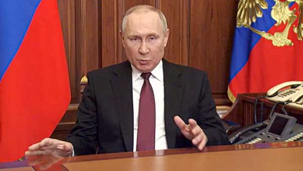 Russia's Vladimir Putin calls on Ukraine to stop fighting