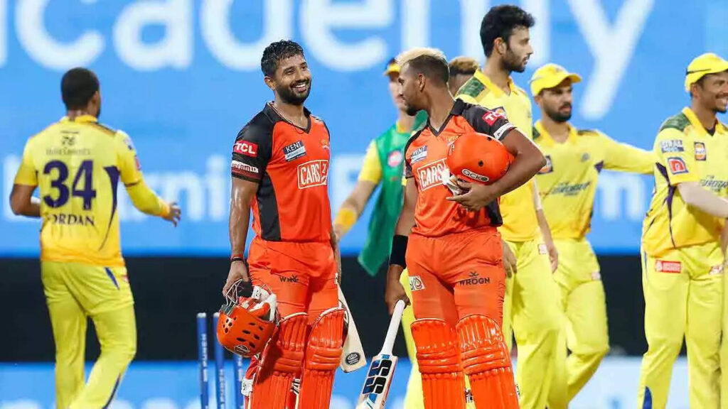 Chennai Super Kings lose to Sunrisers Hyderabad for fourth straight defeat