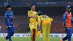 Watch: CSK skipper Jadeja bows down to Dhoni