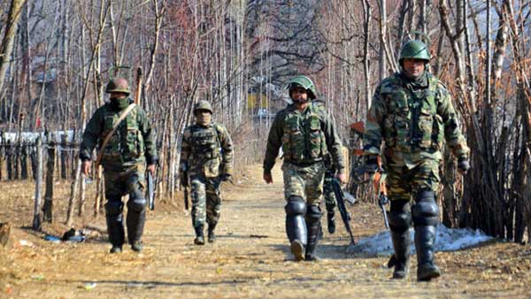 J&K: 1 security personnel dead, 6 injured in encounter with terorrists