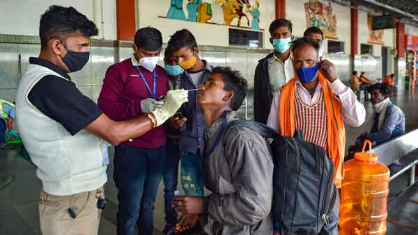 Delhi records 1,042 fresh Covid cases, positivity rate at 4.64 per cent