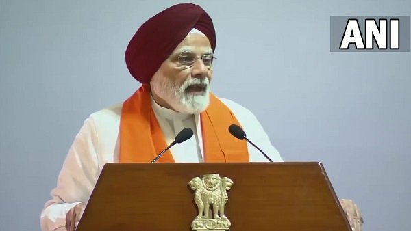 Sikh community is strong link in India's relations with other countries: PM Modi