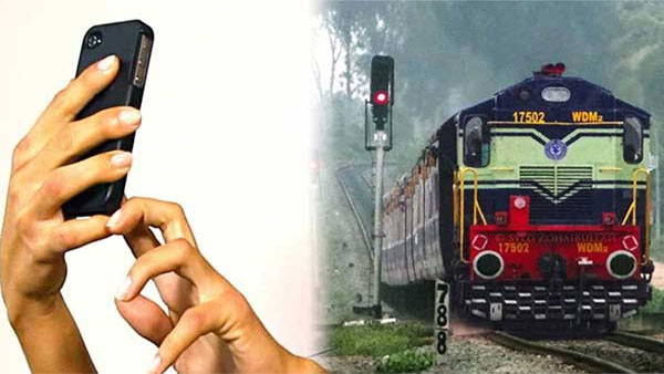 Teen gets electrocuted after climbing train to take selfie