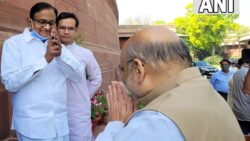 Union Home Minister Amit Shah, Chidambaram come face-to-face, triggers meme fest