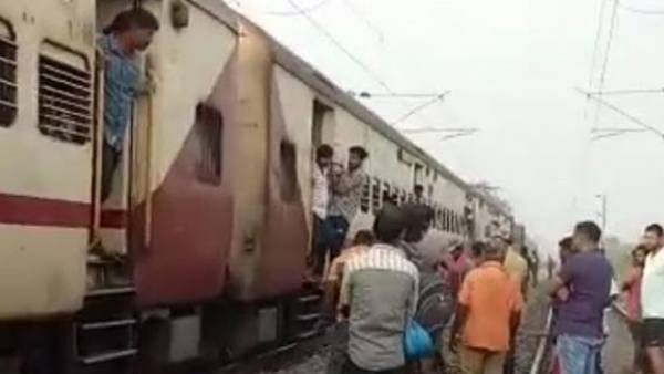 5 run over by train in Andhra Pradesh