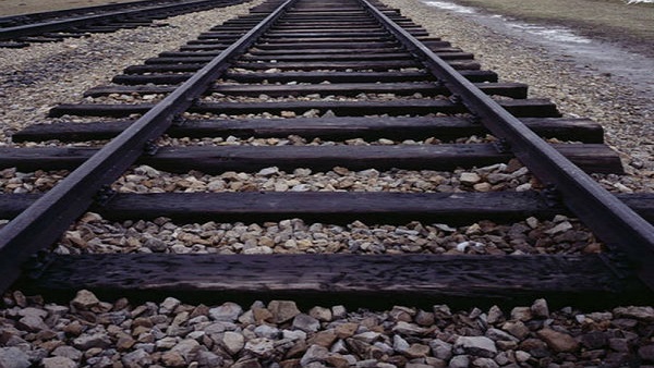 Six run over by train in Srikakulam in Andhra Pradesh