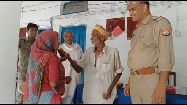 This elderly couple had a nasty fight: Watch how it ended at the police station