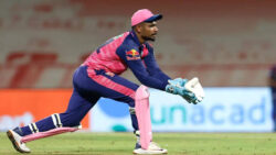 Dew made it hard to bowl: RR's Samson after defeat against MI