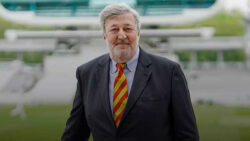 English actor Stephen Fry to head MCC