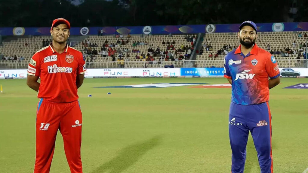 IPL Live: Punjab Kings, Delhi Capitals clash in must-win game