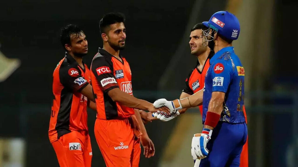 IPL 2022: Hyderabad keep slim playoff hopes alive with 3-run win over Mumbai