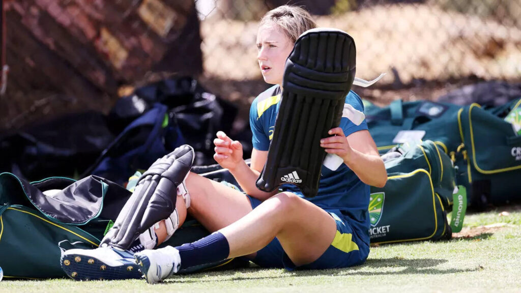 Ellyse Perry nursing back stress fracture, may only bat at CWG