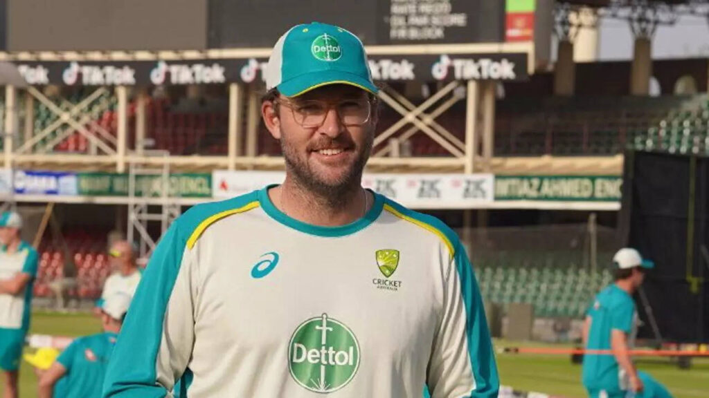 Cricket Australia names Daniel Vettori as assistant coach