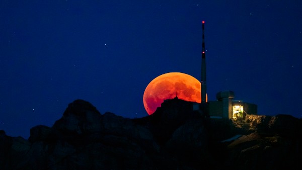 Lunar Eclipse 2022: Know date, time and years first 'Chandra Grahan' visibility in India