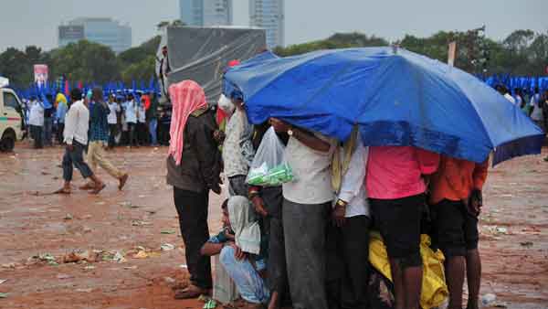 Heavy rain alert in Bengaluru: City to witness showers today too