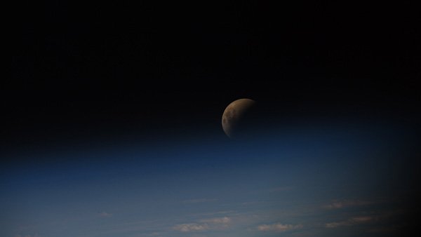 Stunning: This is how the Super Flower Blood Moon Eclipse looked from space