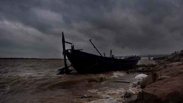 Cyclone Asani: East coast braces for landfall; Odisha districts on alert