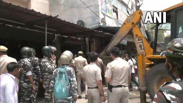 Watch: Anti-encroachment drive underway in Delhi's Kalyanpuri area; AAP MLA Kuldeep Kumar detained