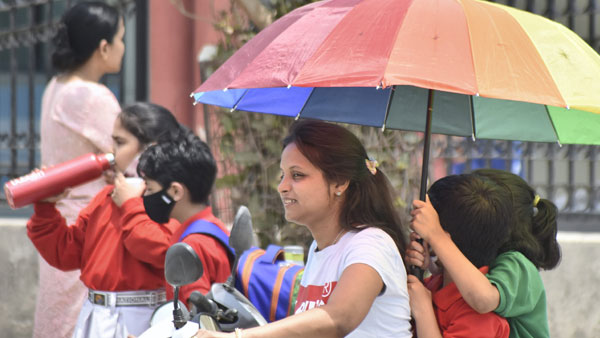 Delhi records minimum temperature of 29.5 degrees Celsius, heatwave likely from Friday