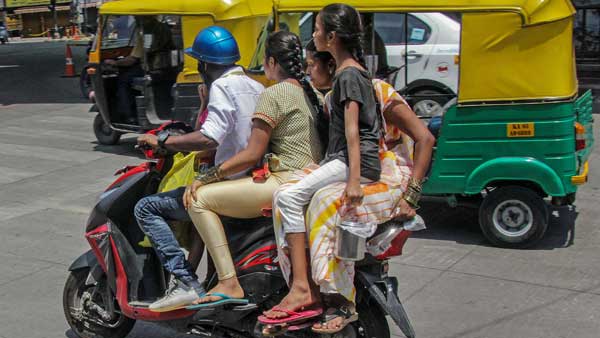 Helmets mandatory for pillion riders in Mumbai or else your License may get suspended