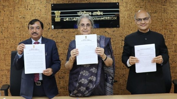 Kashmir-based parties flay Delimitation Commission report