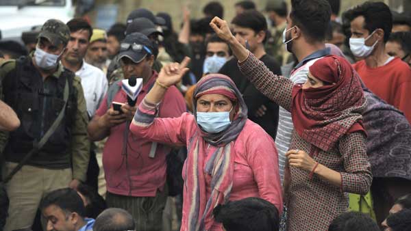 Protests break out in J&K after killing of Kashmiri Pandit