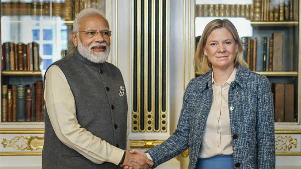 PM Modi meets with Prime Minister of Sweden