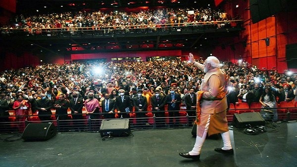 Indian community chant '2024: Modi once more' slogan' in Germany