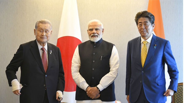 Former Japanese Prime Minister HE Yoshihide Suga calls on PM Modi