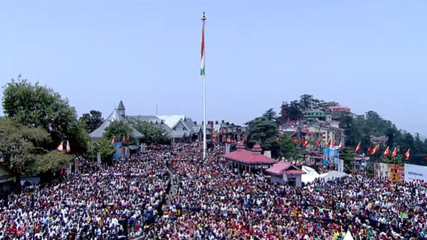 Crowd chants 'Modi, Modi' slogans as PM addresses rally at Ridge Maidan