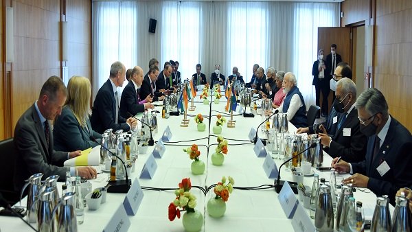 PM in Germany: Modi Chancellor Scholz interact with top business executives