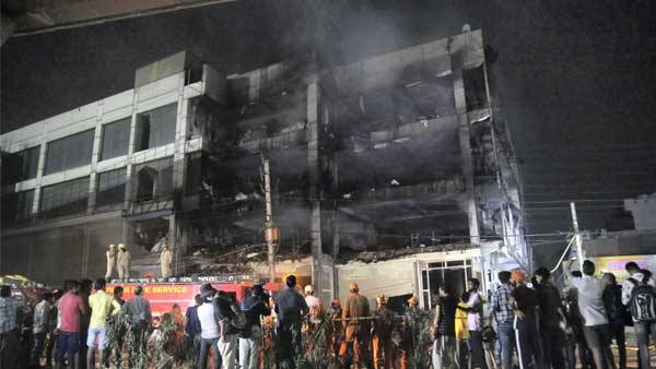 Delhi Mundka fire: 2 arrested after 27 die in massive fire, Building owner on the run| 10 Points