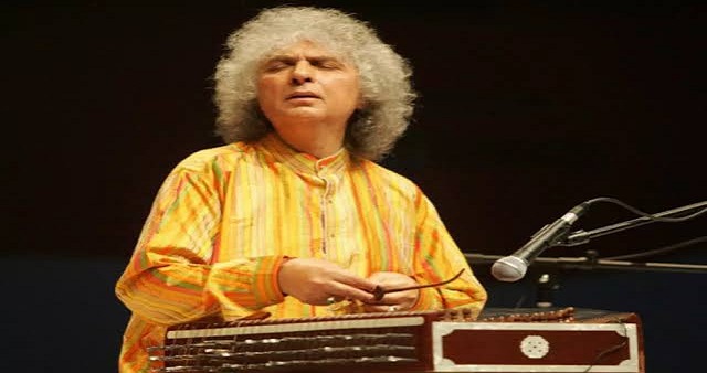 Pandit Shivkumar Sharma passes away; PM Modi mourns the musician's death