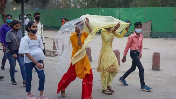 Delhi temperature a notch below normals thanks to rains