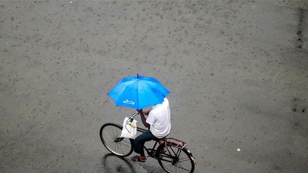 Relief from heat wave as rain lashes south Bengal